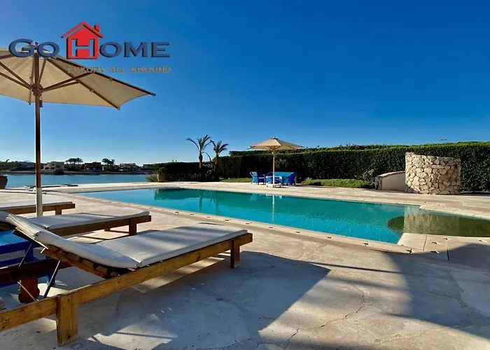 Stylish 4br V15 With A Private Heated Pool At White
