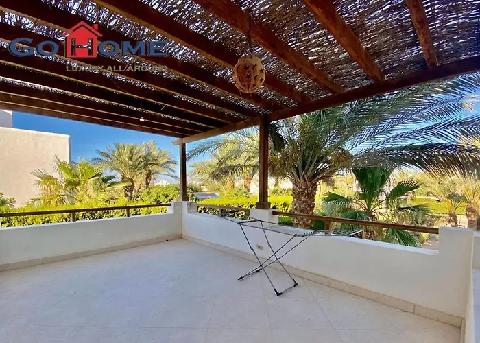Stylish 4br V15 With A Private Heated Pool At White Villa *