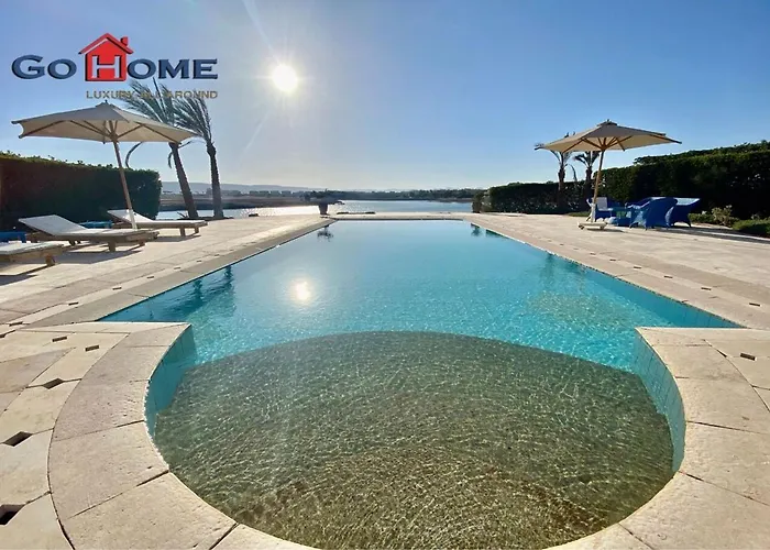 Villa Stylish 4br V15 With A Private Heated Pool At White *