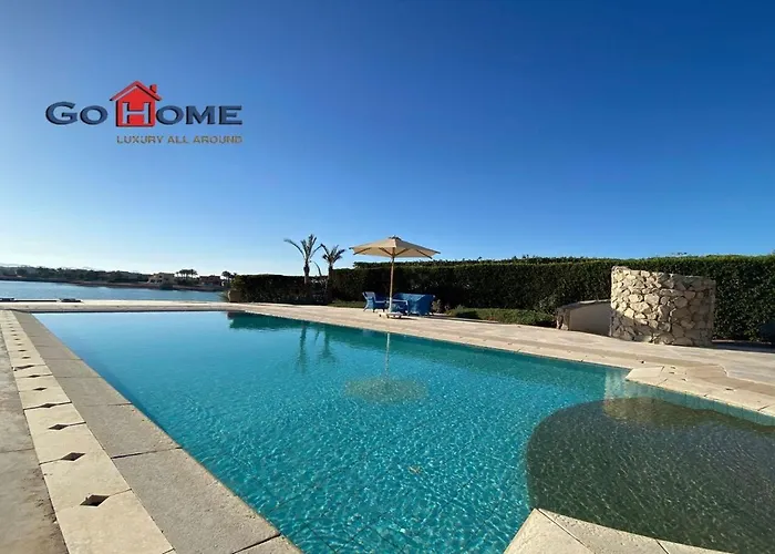 Stylish 4br V15 With A Private Heated Pool At White *