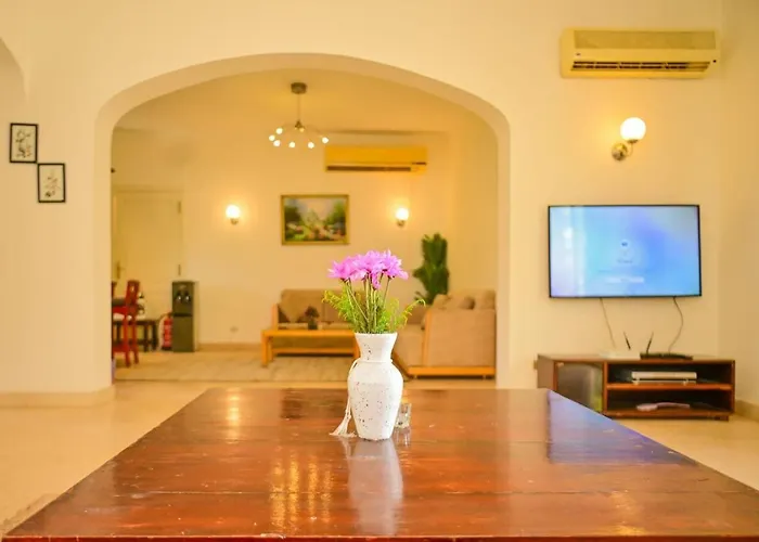 Stylish 4br V15 With A Private Heated Pool At White