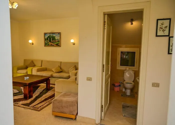 Stylish 4br V15 With A Private Heated Pool At White Villa