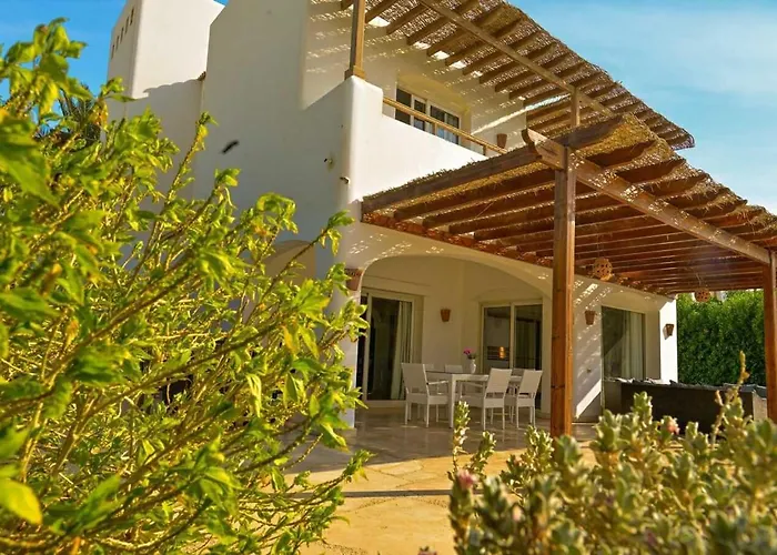 Villa Stylish 4br V15 With A Private Heated Pool At White Hurgada