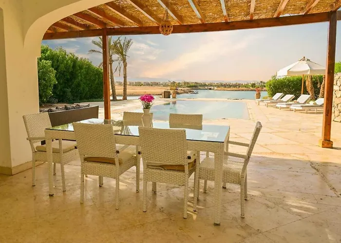 Villa Stylish 4br V15 With A Private Heated Pool At White *