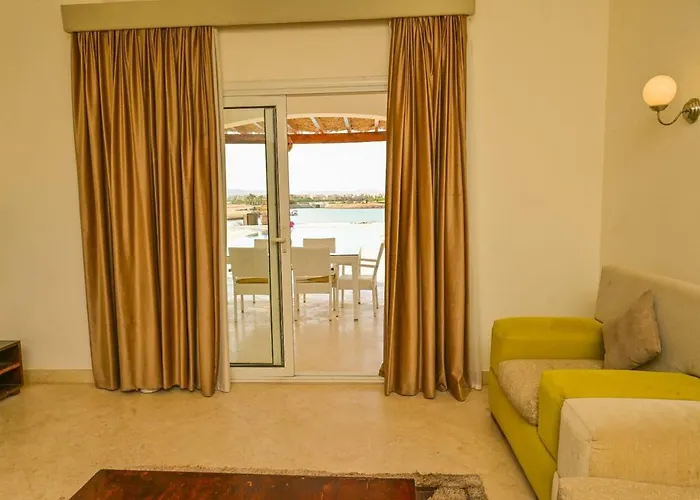 Villa Stylish 4br V15 With A Private Heated Pool At White Hurgada